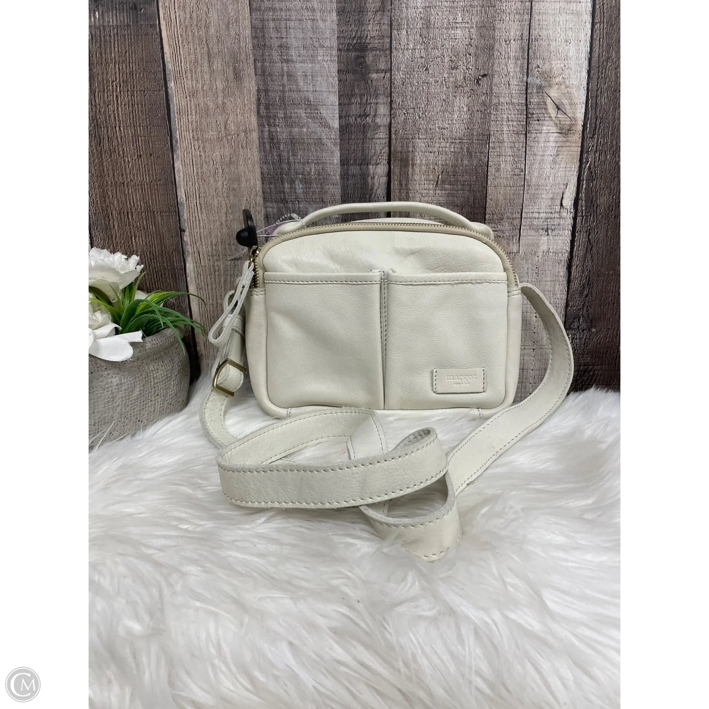 Crossbody Leather By Margot, Size: Medium