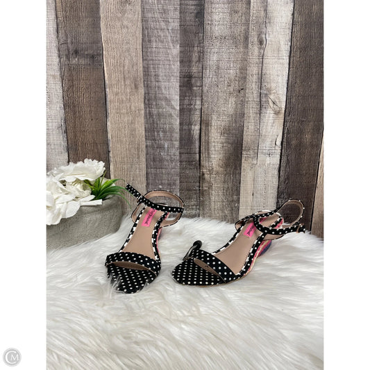 Sandals Heels Wedge By Betsey Johnson In Polkadot Pattern, Size: 6