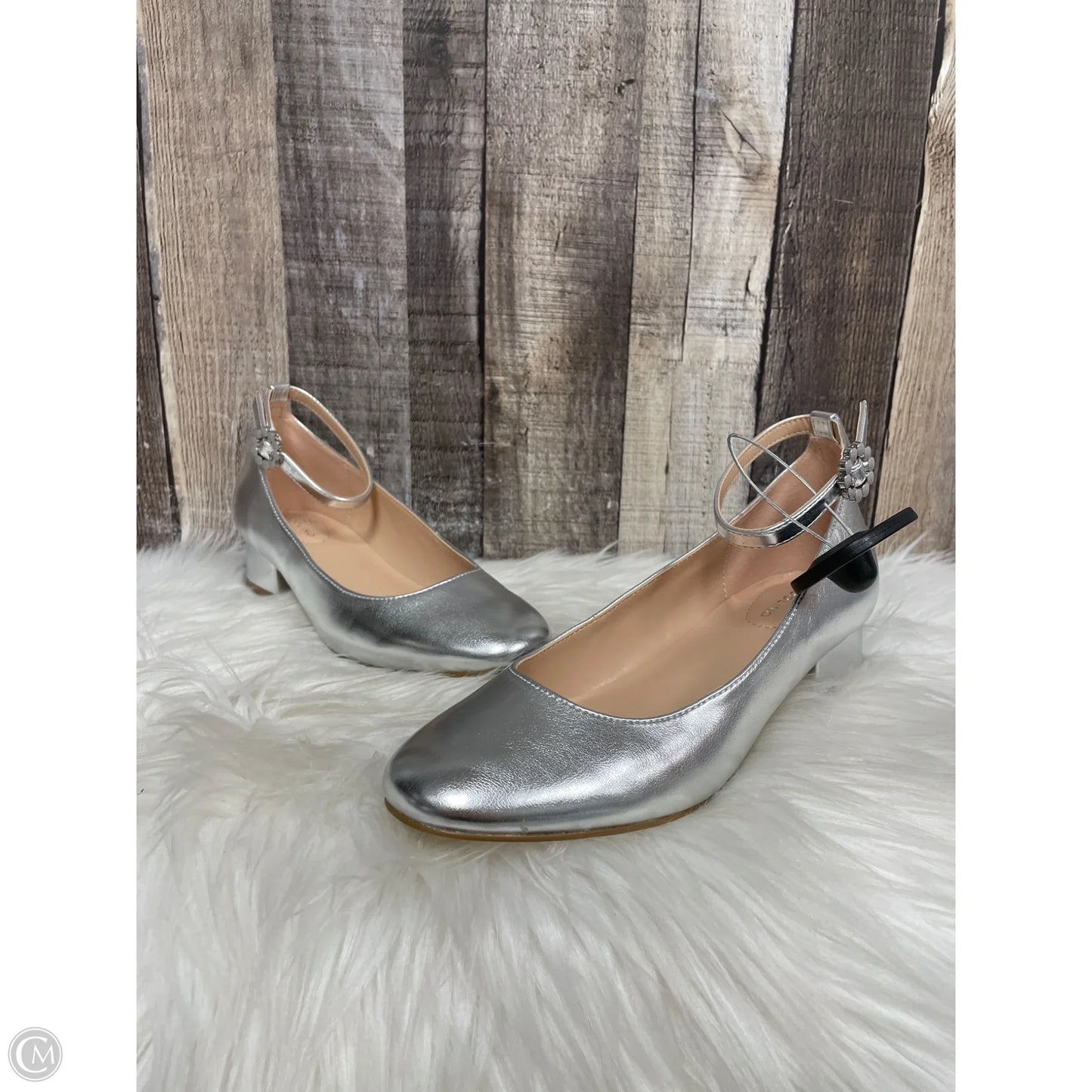 Shoes Heels Block By Bandolino In Silver, Size: 6