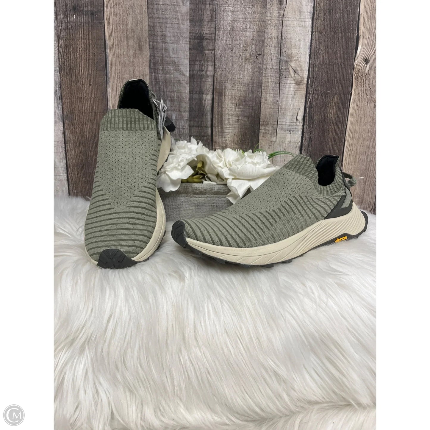 Shoes Sneakers By Merrell In Green, Size: 10