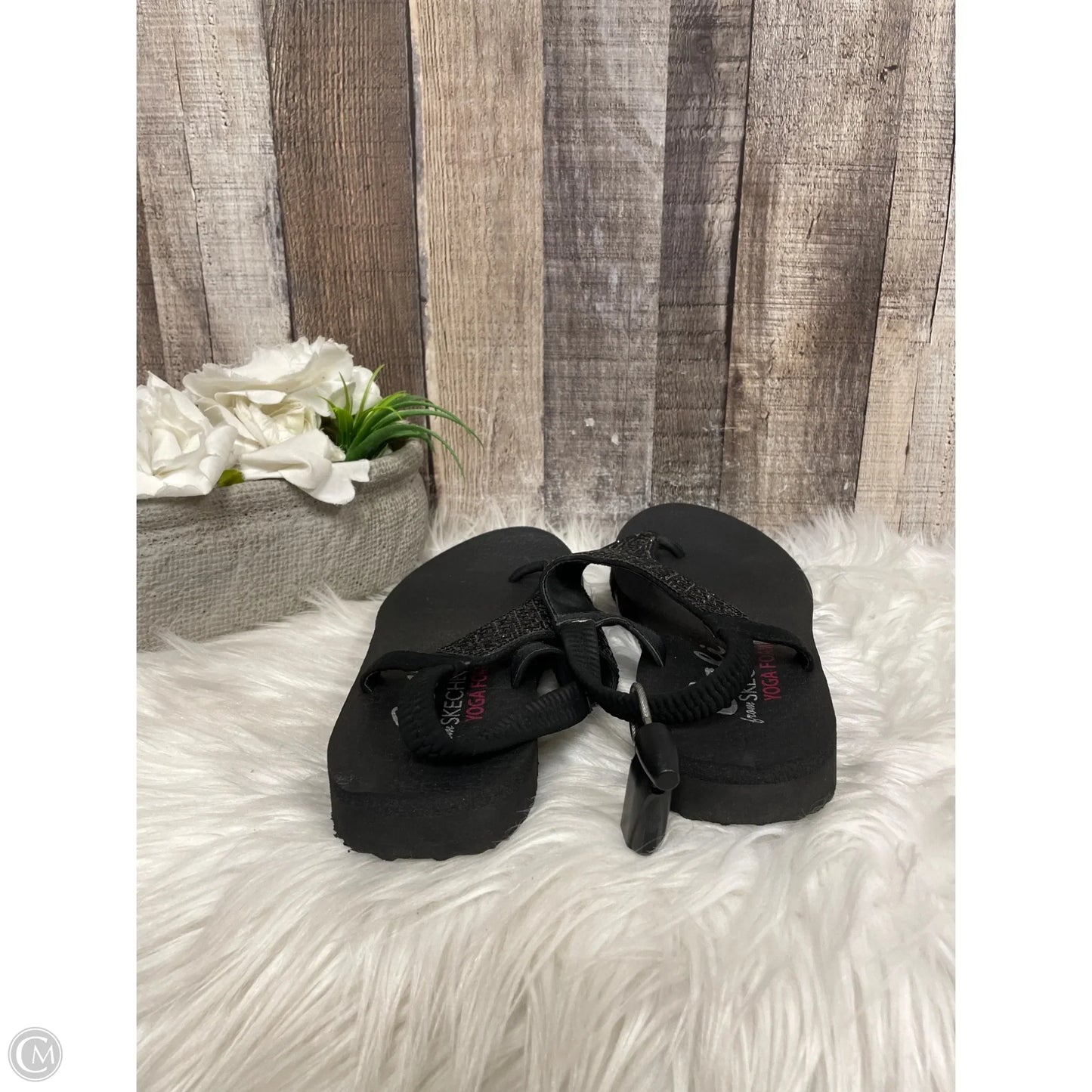 Sandals Flats By Skechers In Black, Size: 9