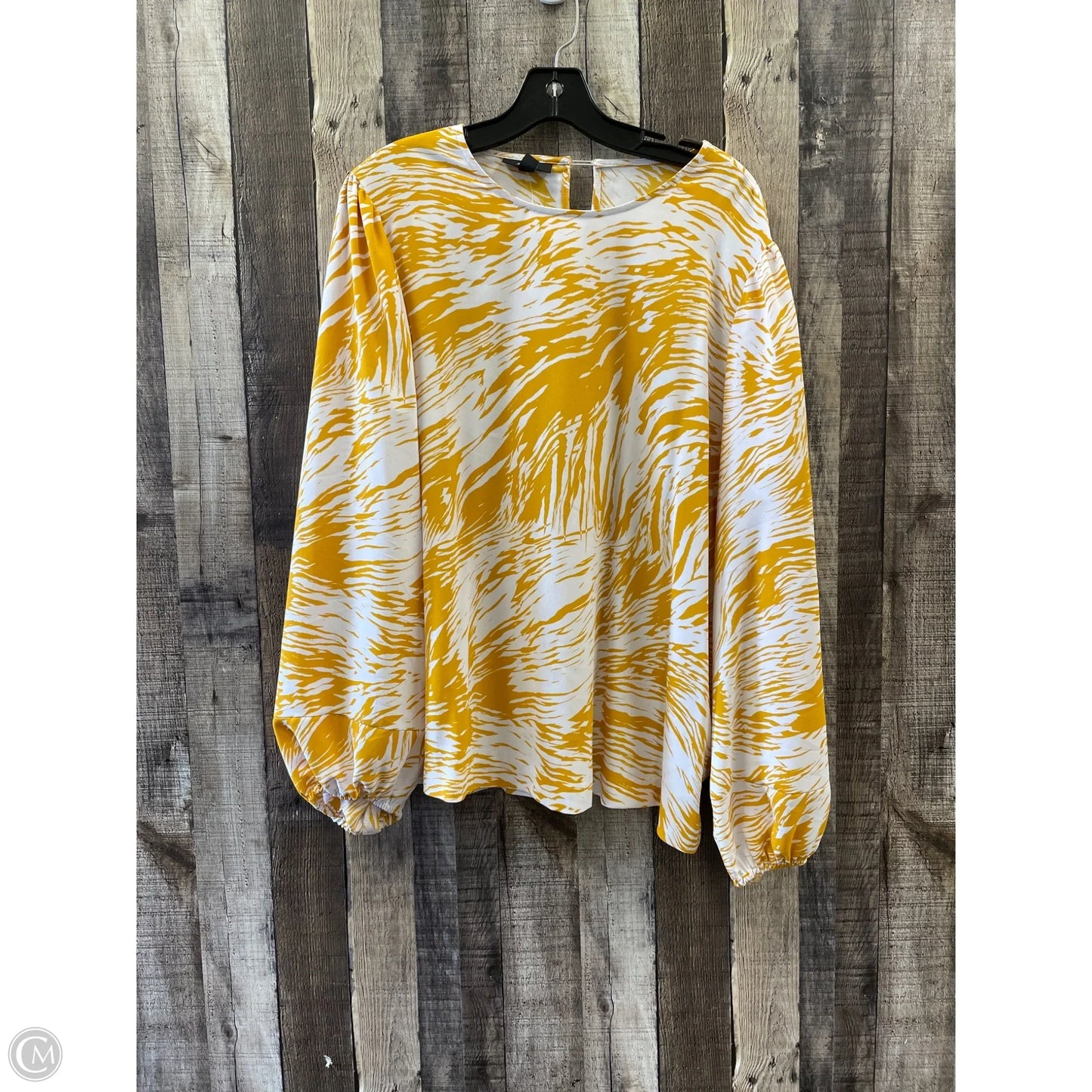 Top Long Sleeve By Alfani In Gold & White, Size: Xl