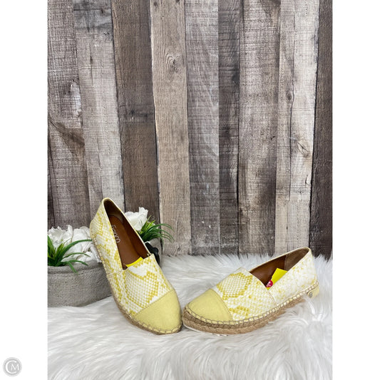 Shoes Flats By Franco Sarto In Gold, Size: 7.5