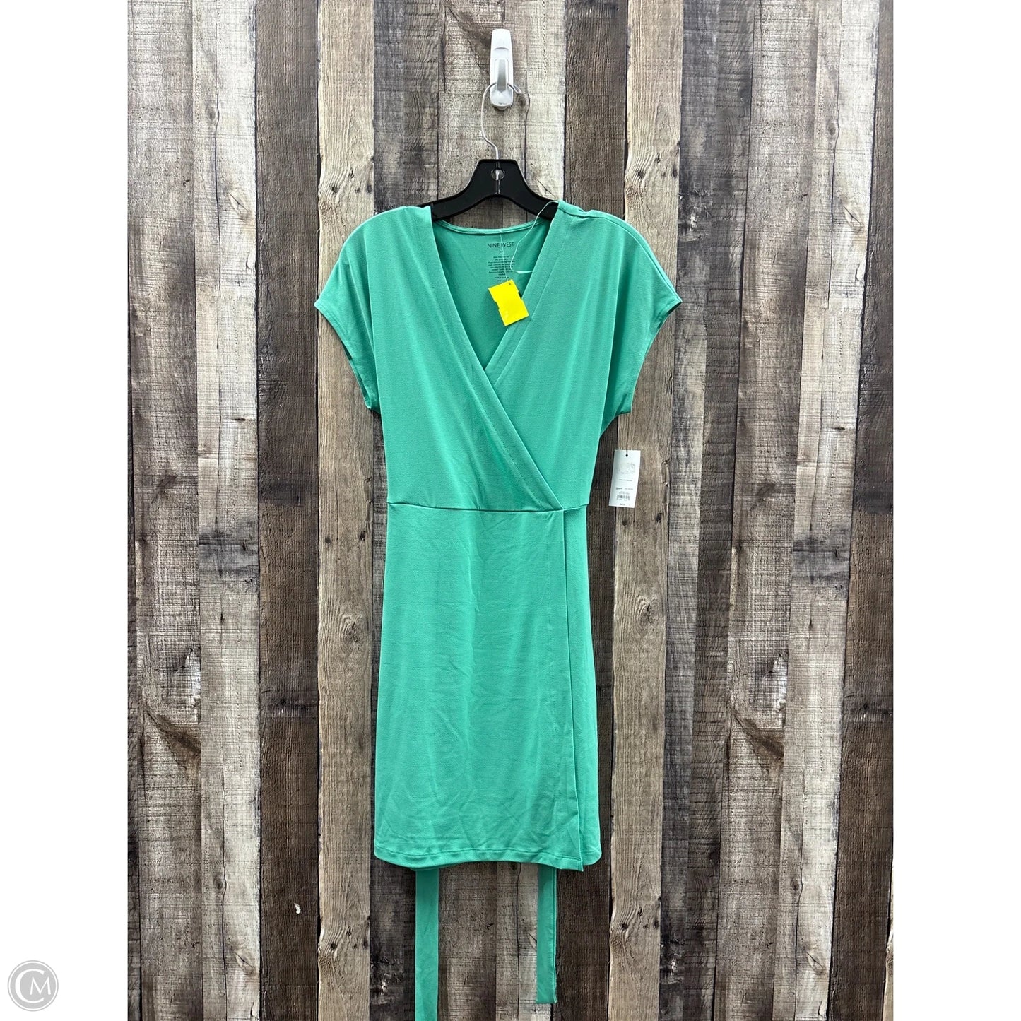 Dress Casual Short By Nine West In Green, Size: M