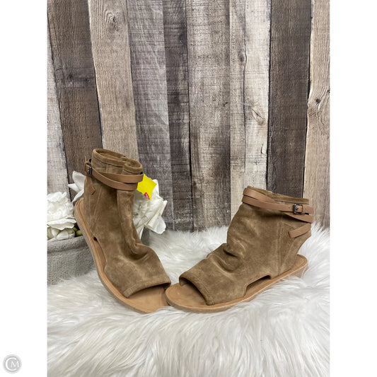 Sandals Flats By Vince In Tan, Size: 7