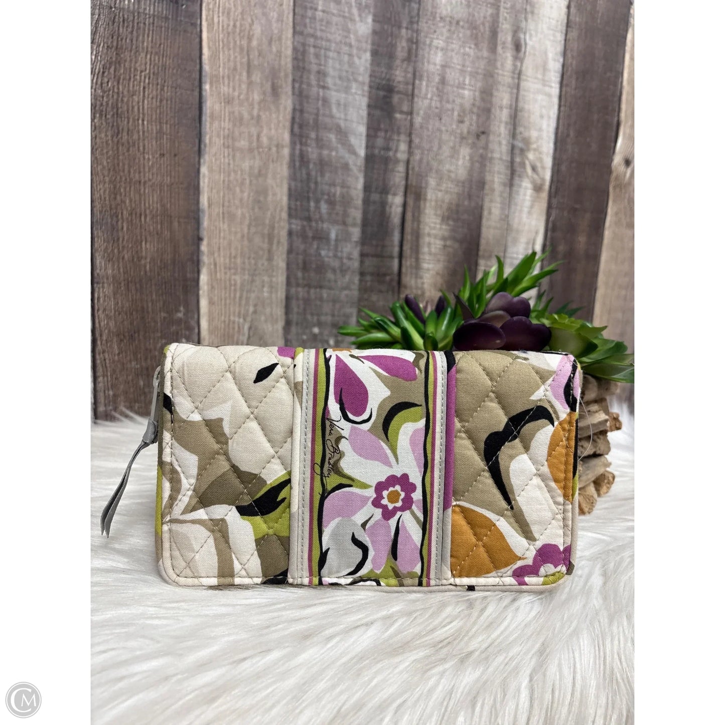 Wallet By Vera Bradley, Size: Medium