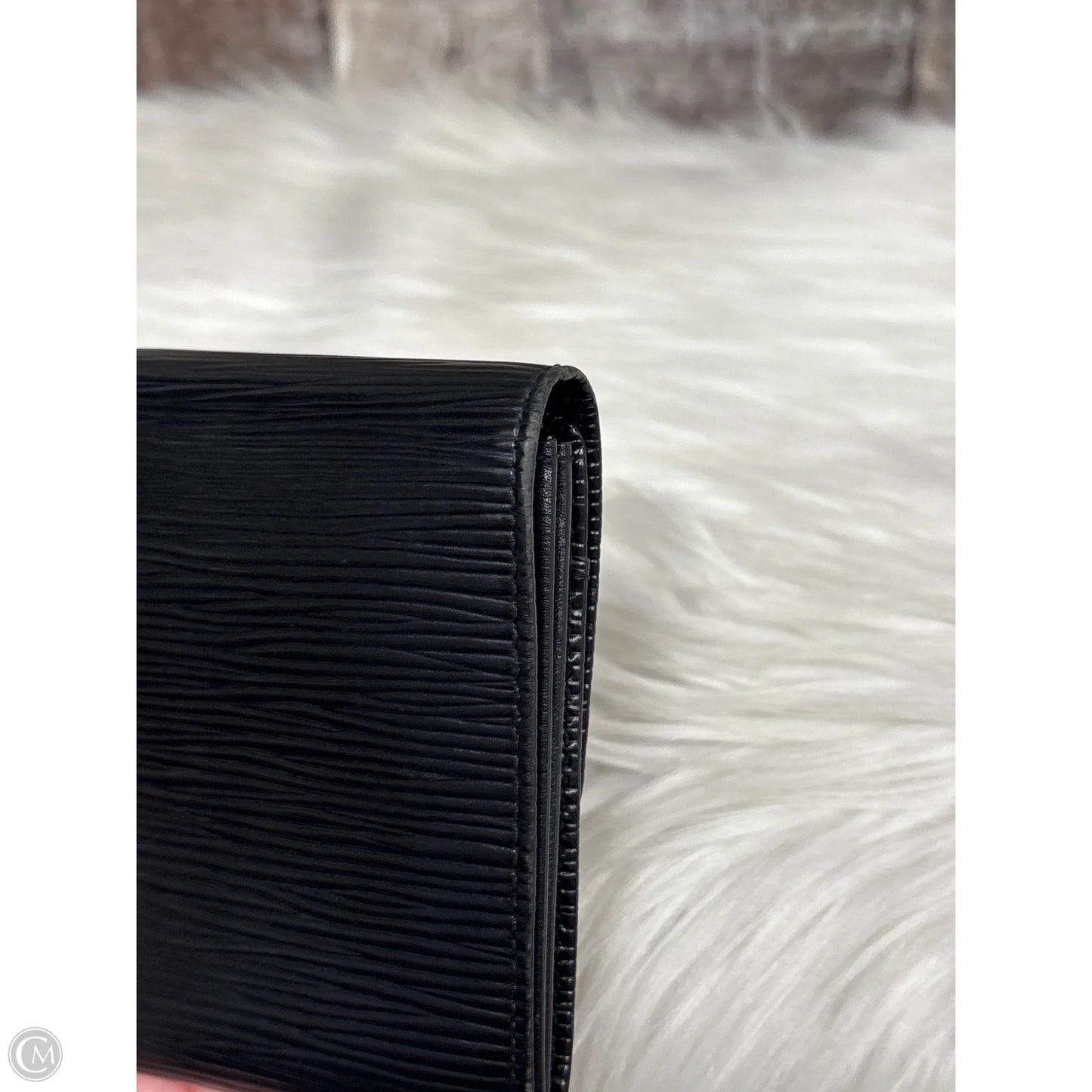 Wallet Luxury Designer By Louis Vuitton, Size: Medium