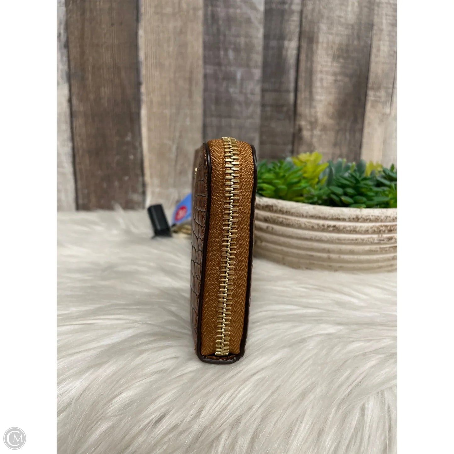 Clutch Designer By Michael Kors, Size: Medium