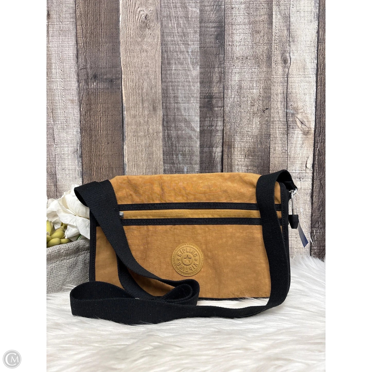 Crossbody By Kipling, Size: Medium