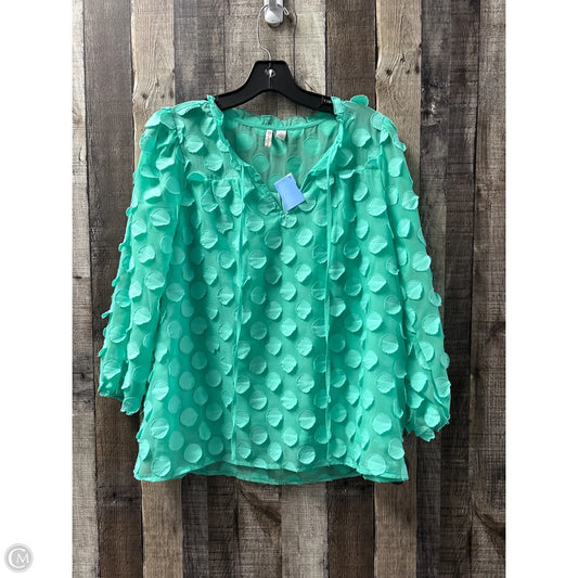 Top Long Sleeve By Cato In Green, Size: M