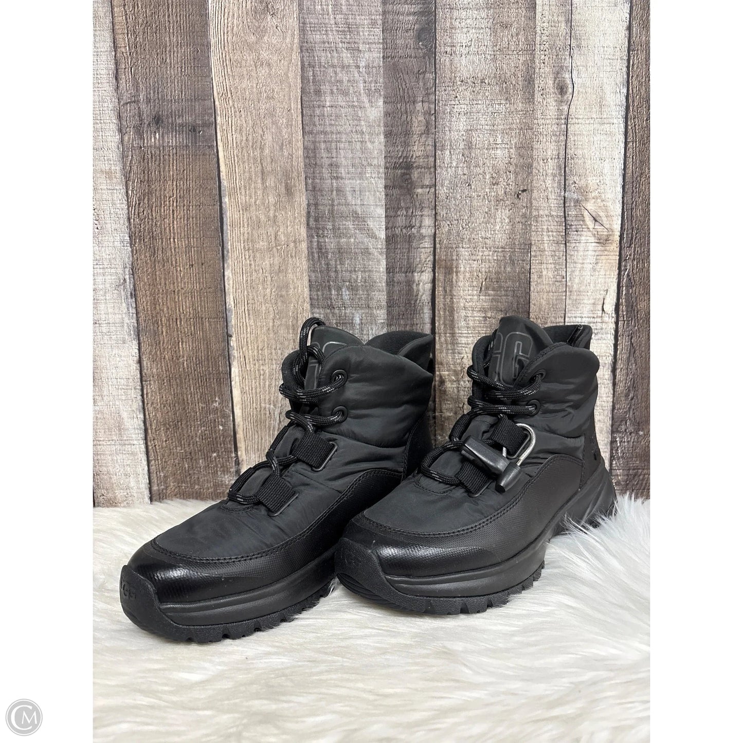 Boots Designer By Ugg In Black, Size: 9