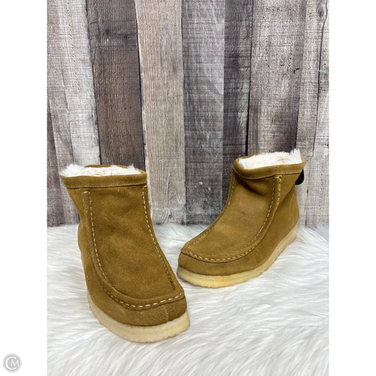 Boots Ankle Flats By Clarks In Brown, Size: 7.5