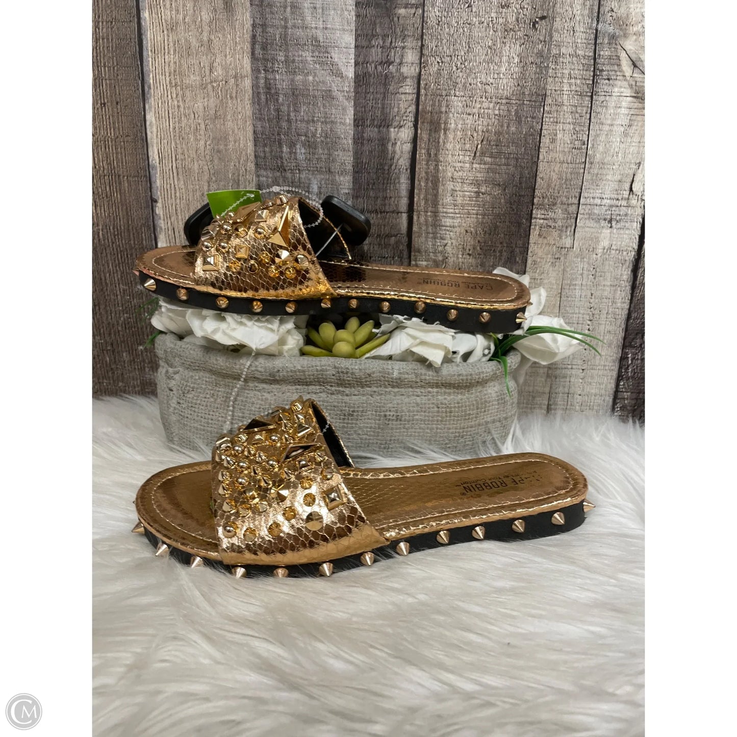 Sandals Flats By Cape Robbin In Gold, Size: 7