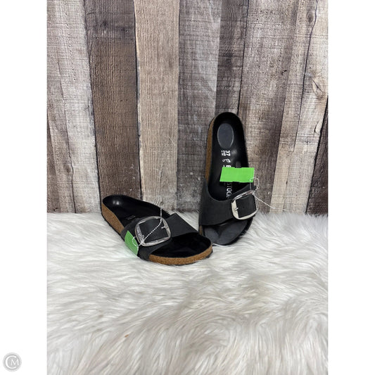 Sandals Flats By Birkenstock In Black, Size: 6