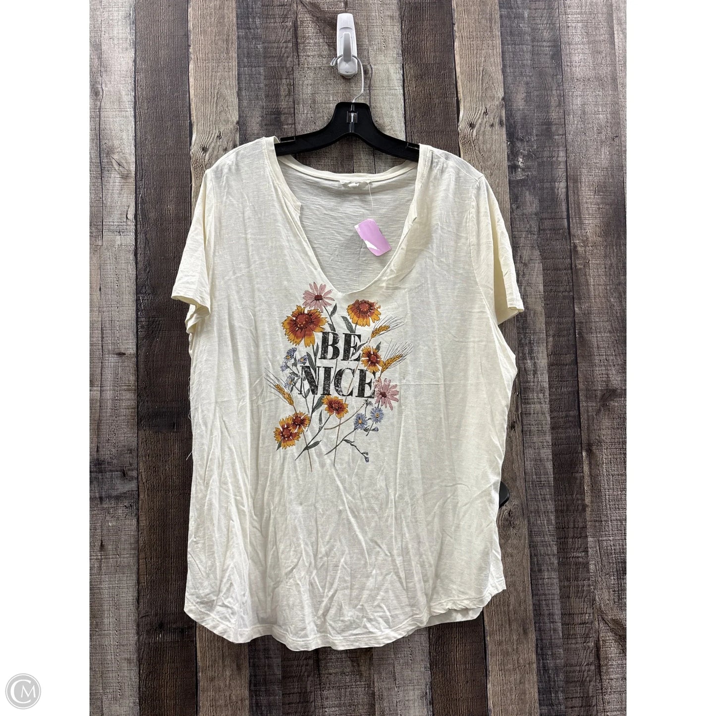 Top Short Sleeve By Maurices In Cream, Size: 1x