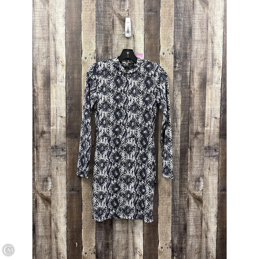 Dress Casual Short By Divided In Animal Print, Size: S
