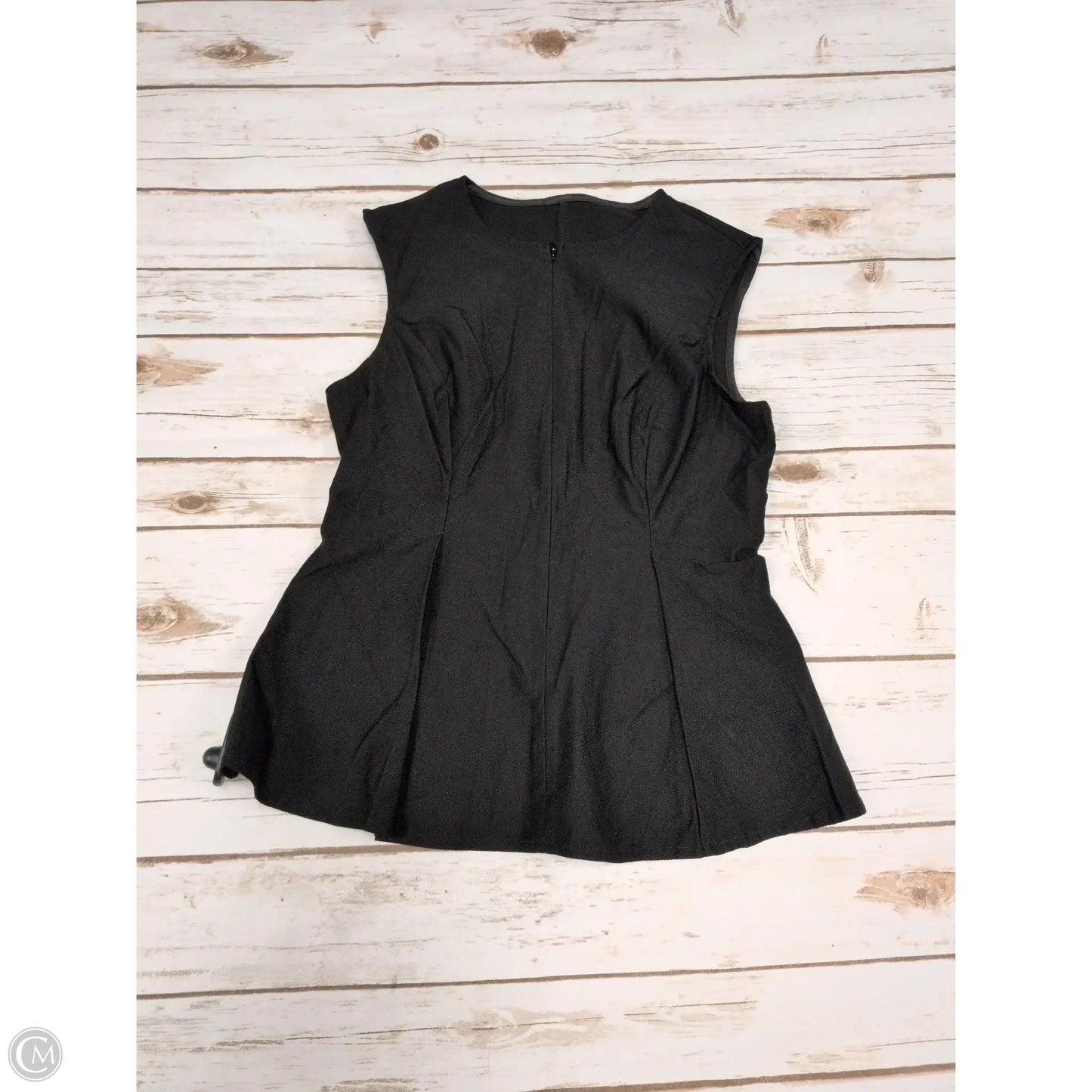 Top Sleeveless By Shein In Black, Size: S