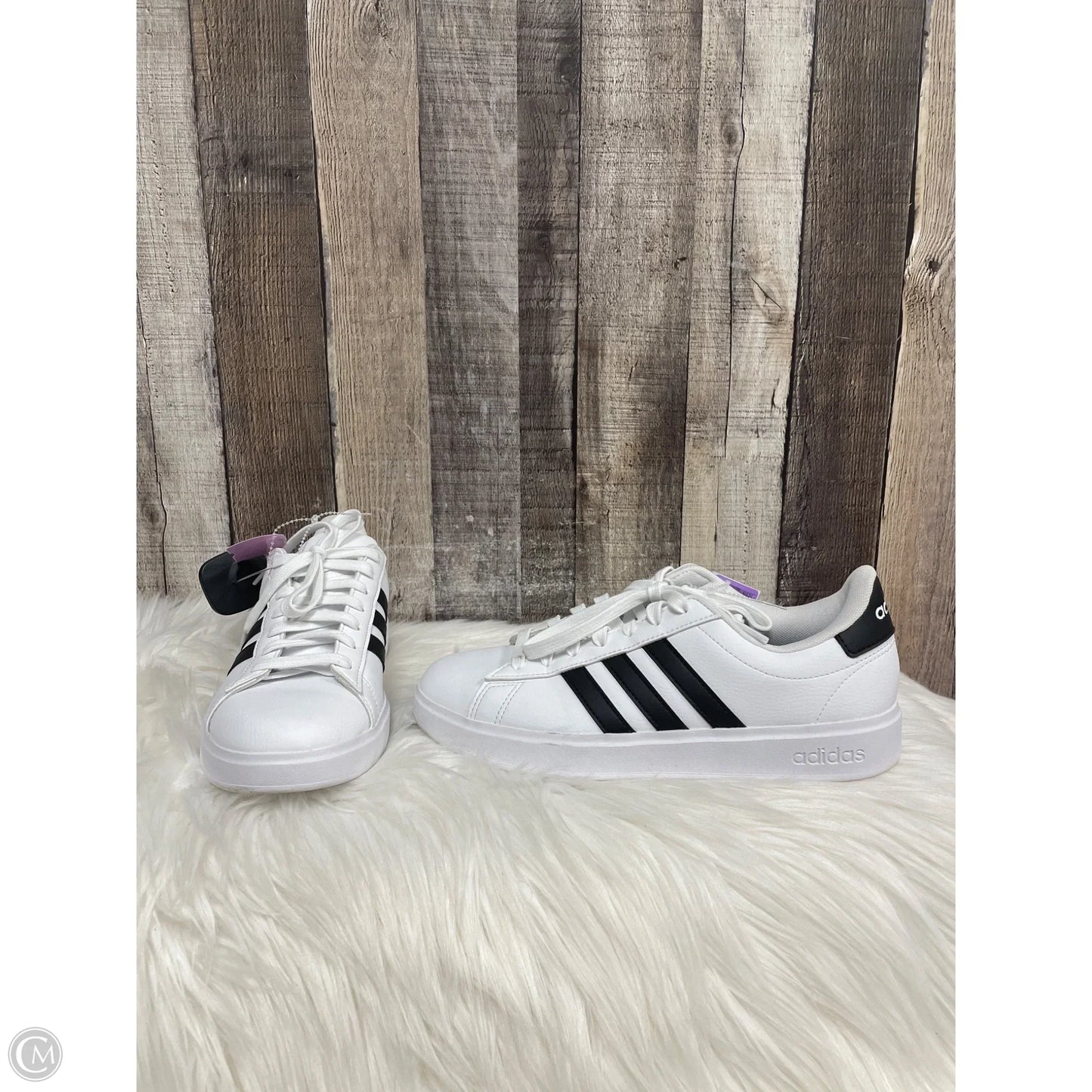 Shoes Athletic By Adidas In White, Size: 7.5