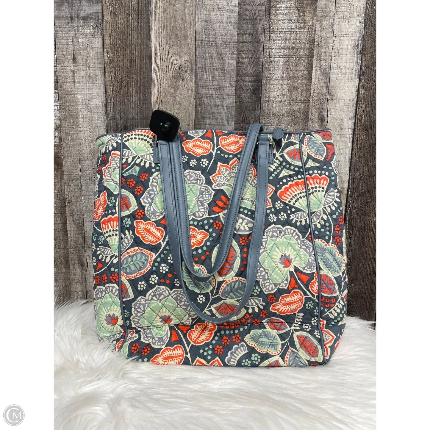 Handbag By Vera Bradley, Size: Large