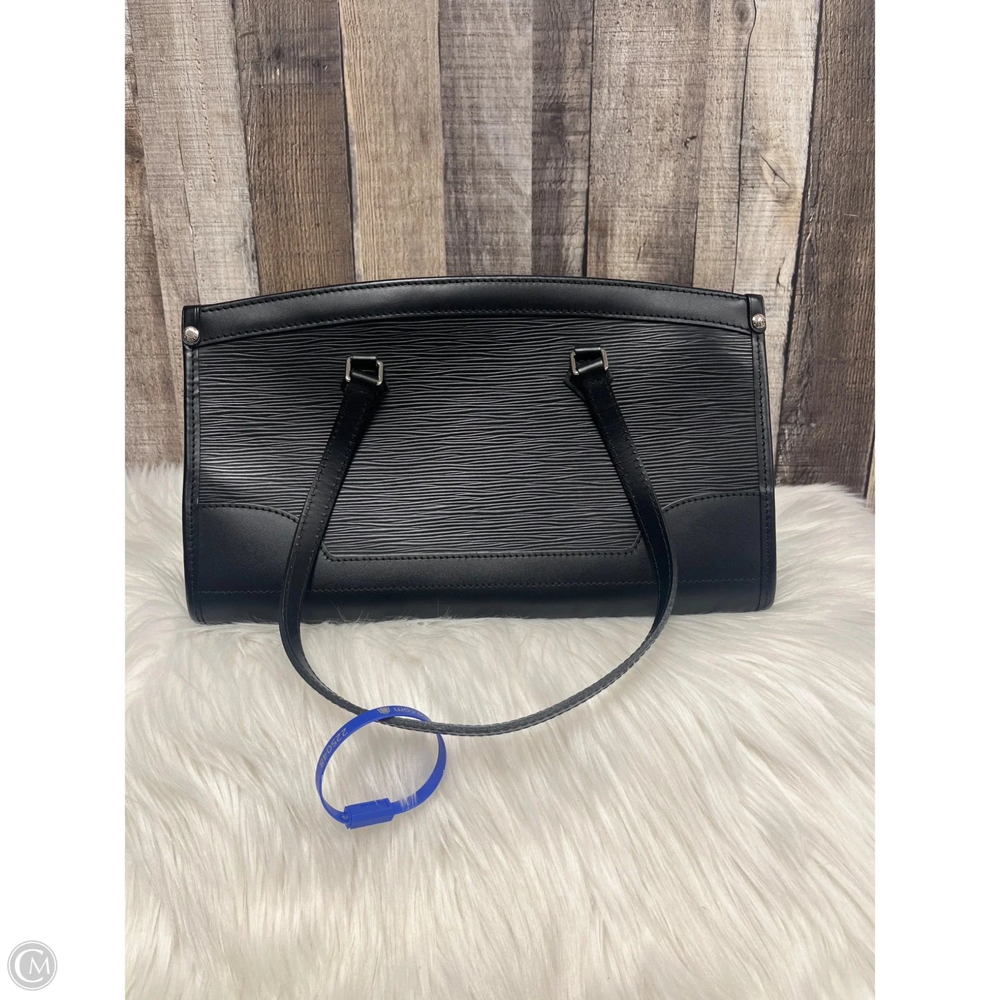 Handbag Luxury Designer By Louis Vuitton, Size: Medium