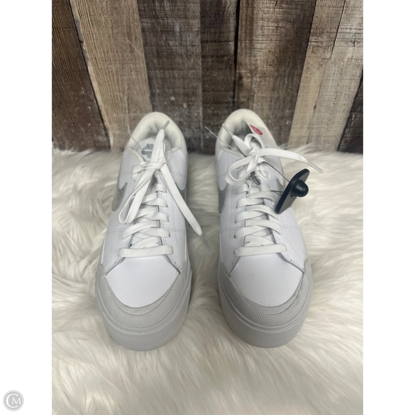 Shoes Athletic By Nike In White, Size: 8