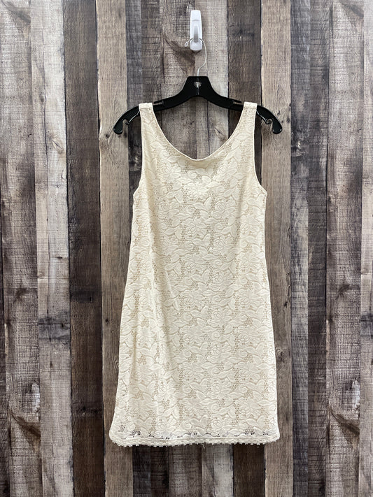 Cream Dress Casual Short Candies, Size S