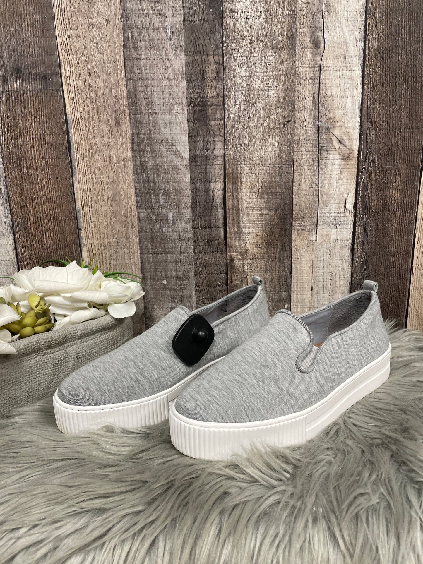 Grey Shoes Flats Halogen, Size 9.5