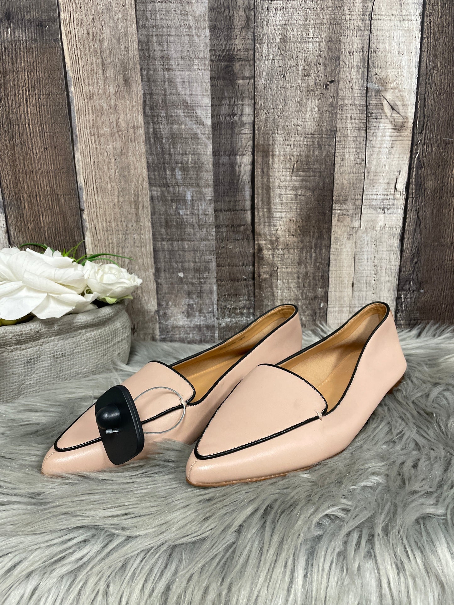 Beige Shoes Flats J. Crew, Size 9