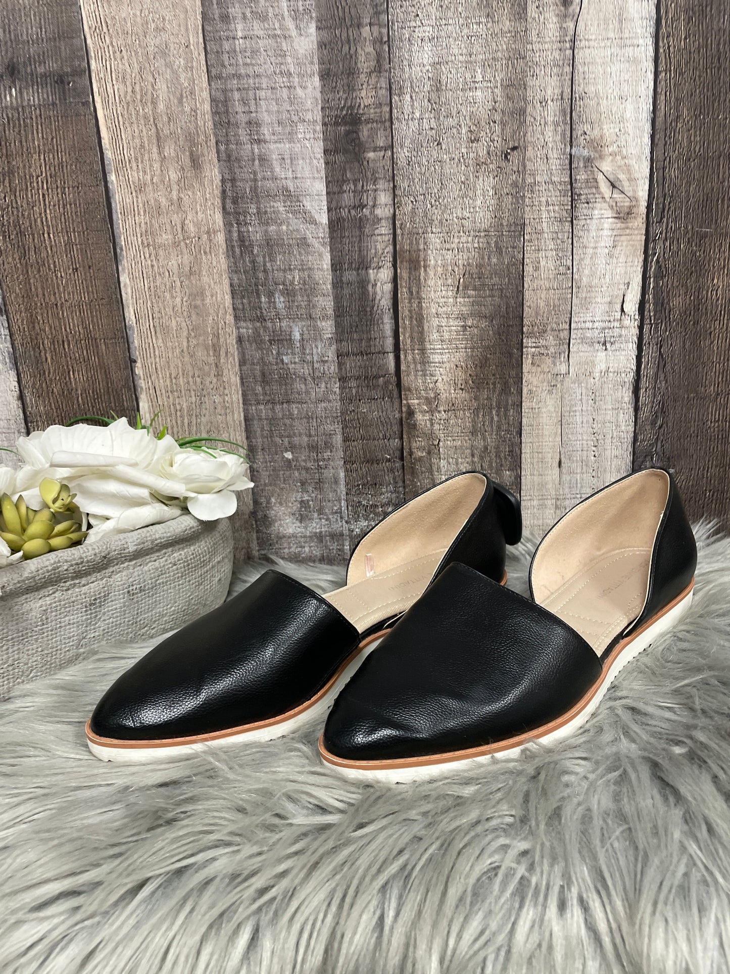 Black Shoes Flats Adrienne Vittadini, Size 9.5
