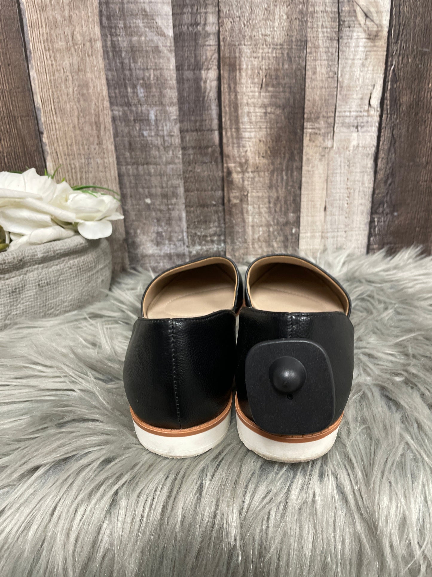 Black Shoes Flats Adrienne Vittadini, Size 9.5