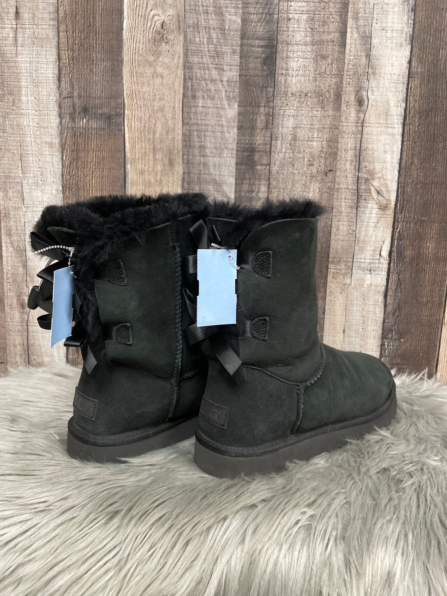 Boots Designer By Ugg In Black, Size: 9