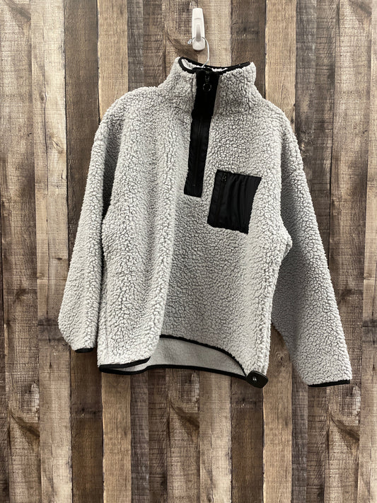Top Long Sleeve Fleece Pullover By Lou And Grey  Size: M