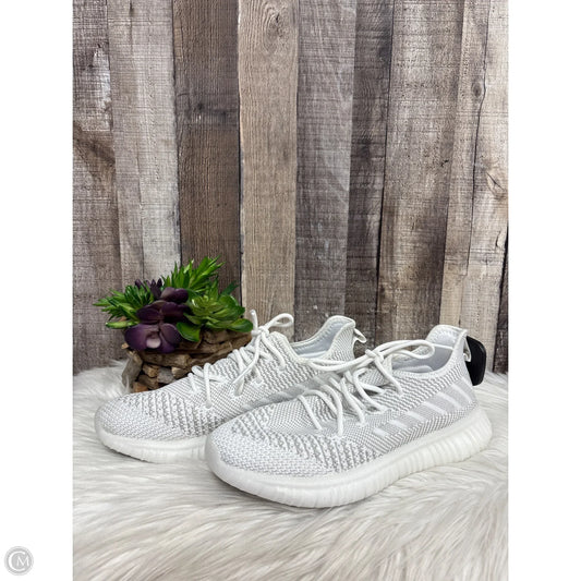 Shoes Athletic By Avia In Grey & White, Size: 8