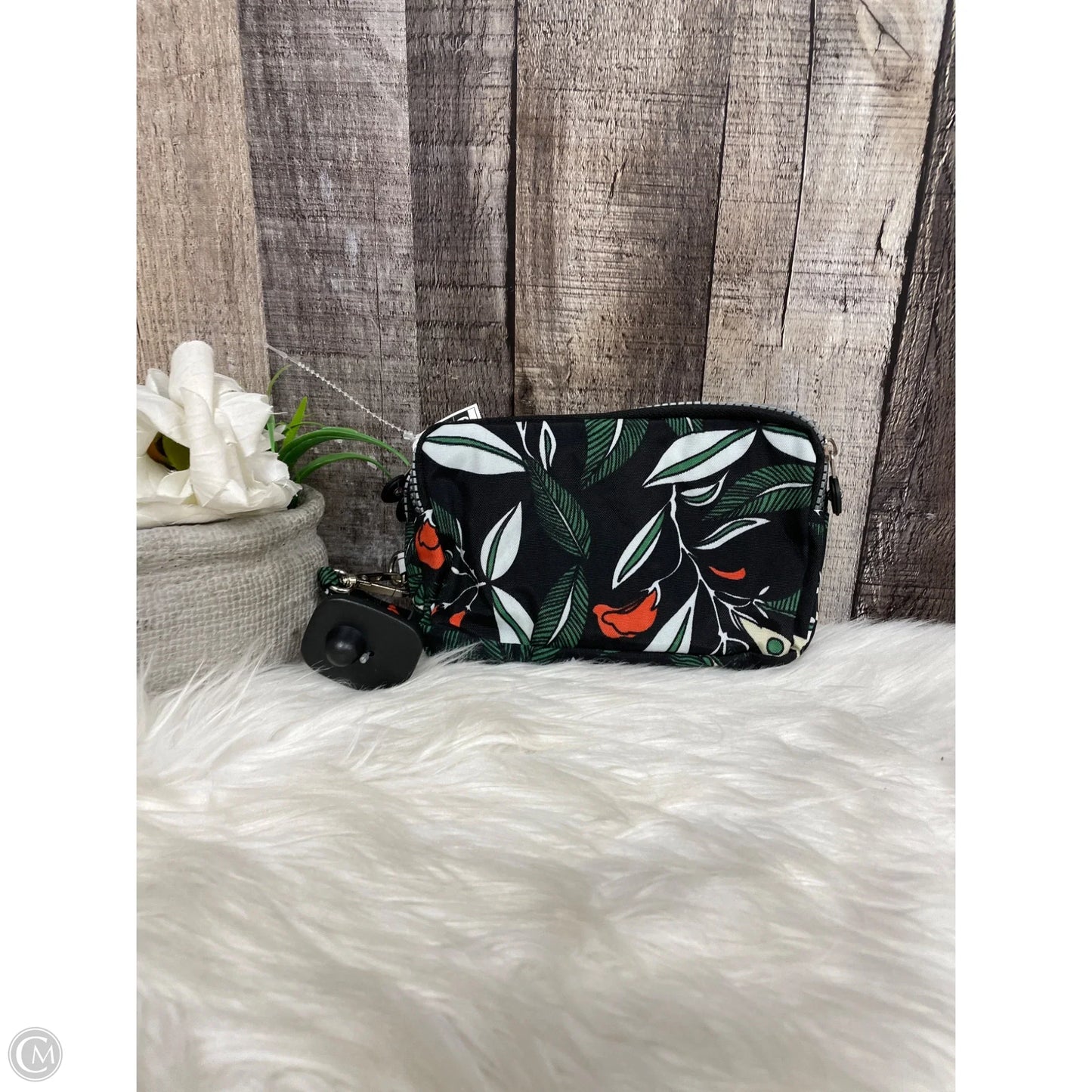 Wristlet By Cmf, Size: Medium