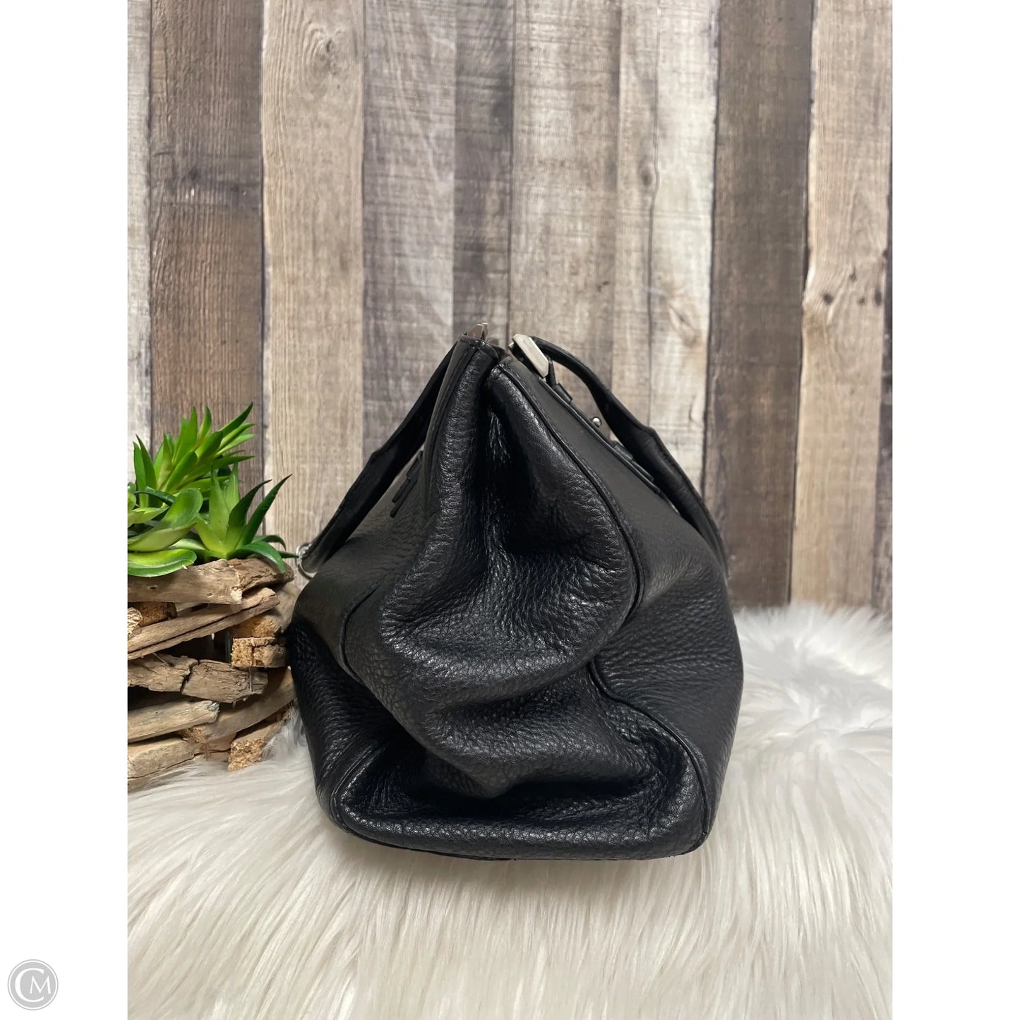 Handbag Leather By Ellen Tracy, Size: Medium