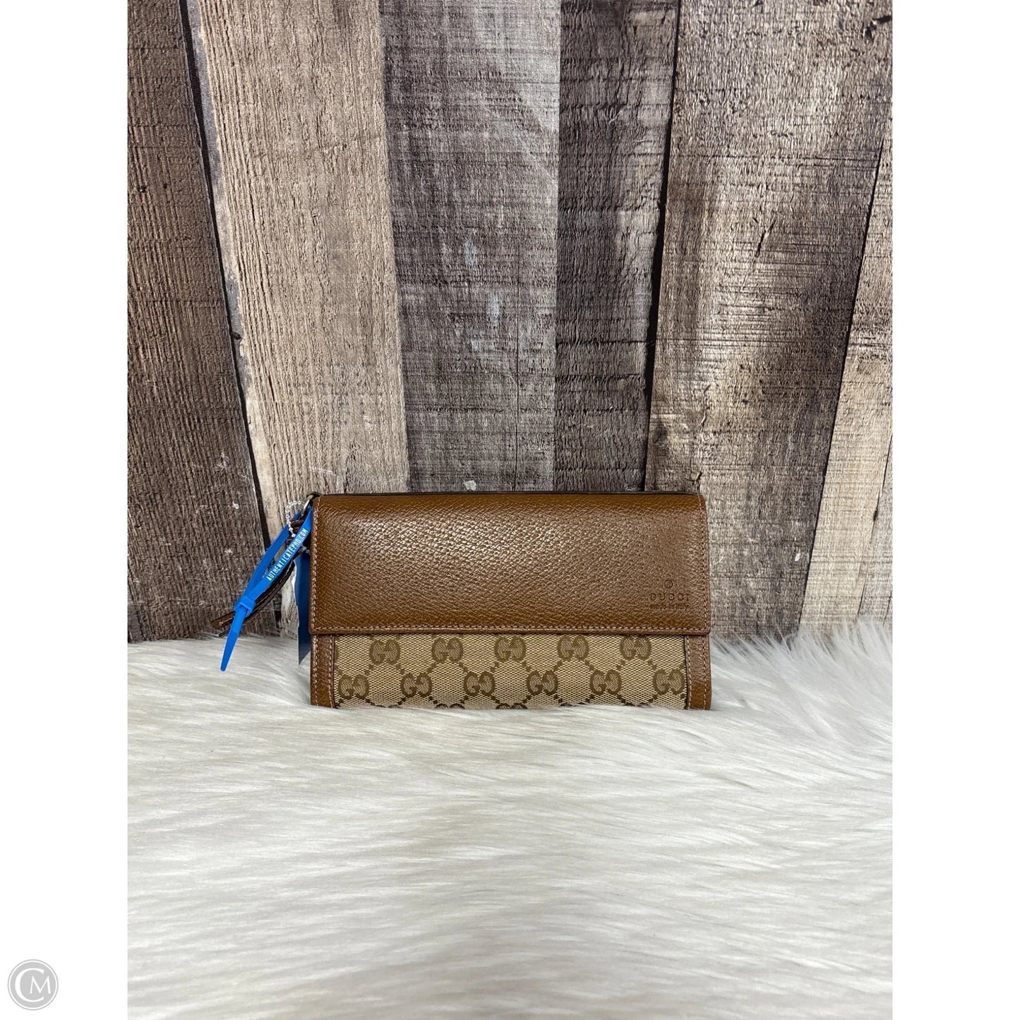 Wallet Luxury Designer By Gucci, Size: Medium