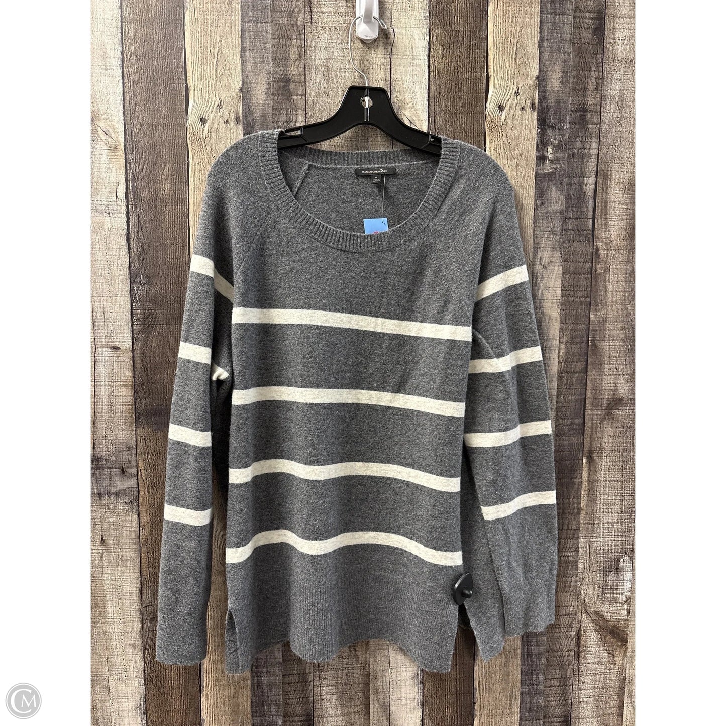 Sweater By Banana Republic In Grey & White, Size: M