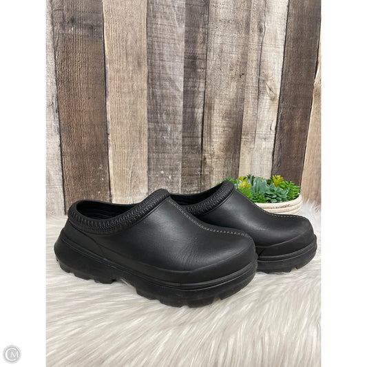 Shoes Designer By Ugg In Black, Size: 7
