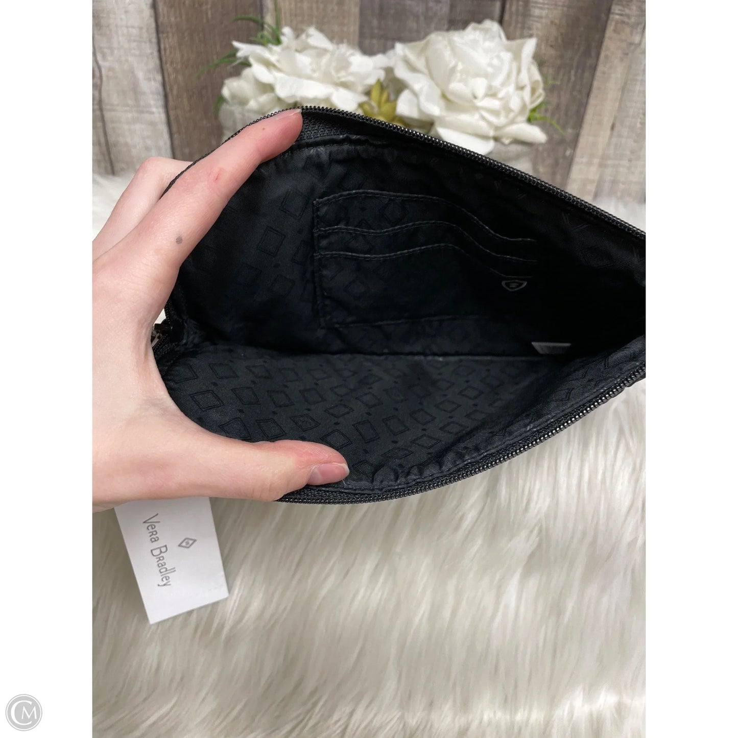 Wristlet By Vera Bradley, Size: Small