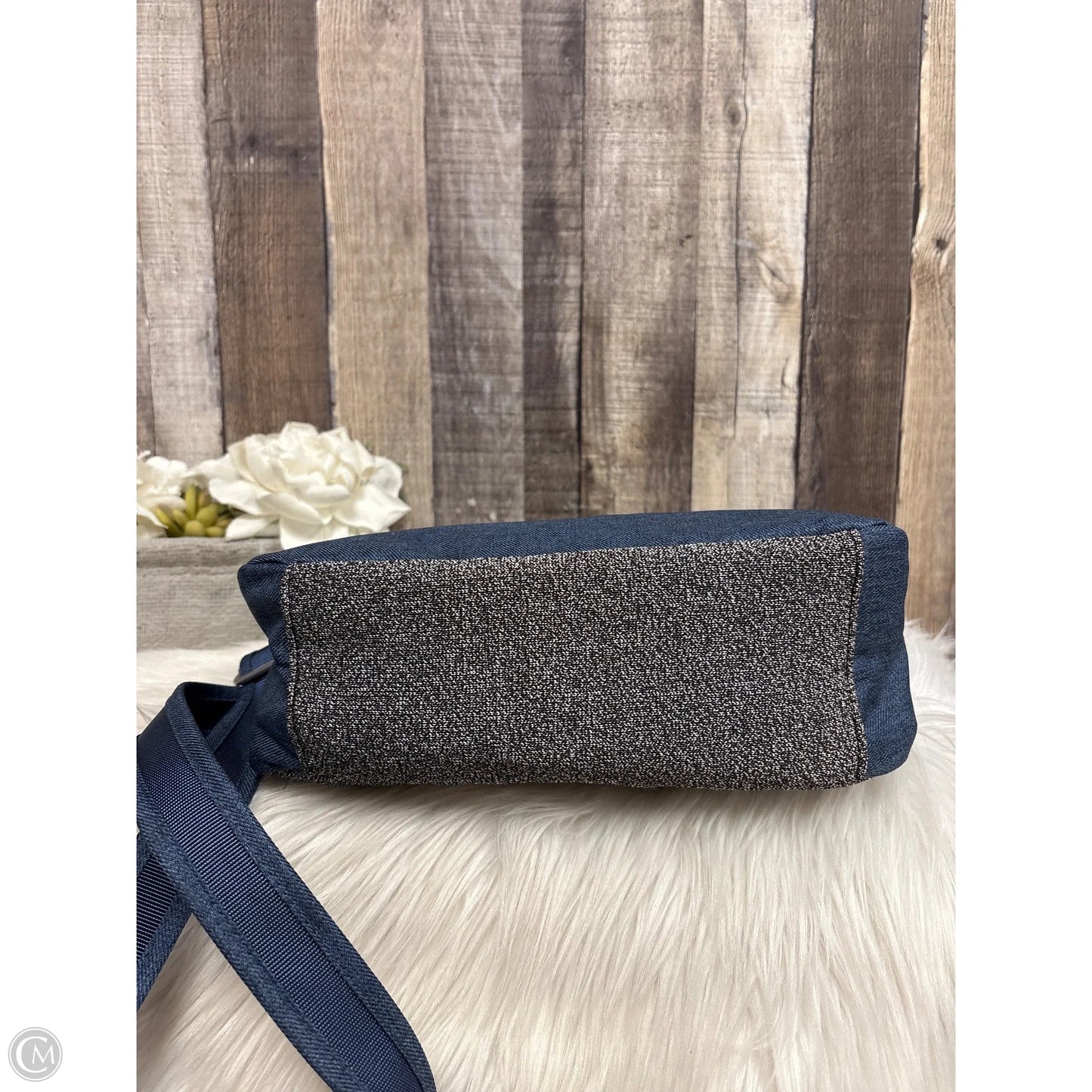 Crossbody By Baggallini, Size: Medium