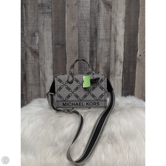 Tote Designer By Michael Kors, Size: Medium