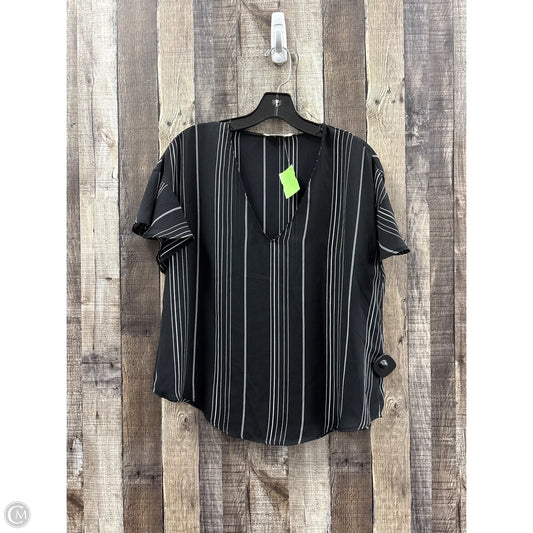 Top Short Sleeve By Lush In Black & White, Size: M