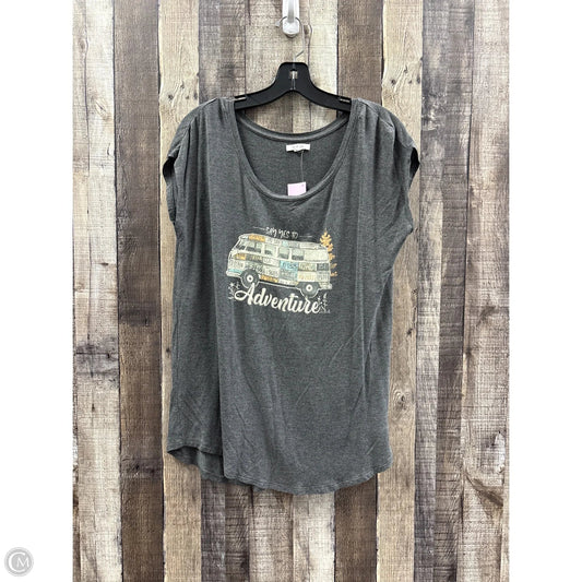 Top Short Sleeve By Maurices In Grey, Size: M