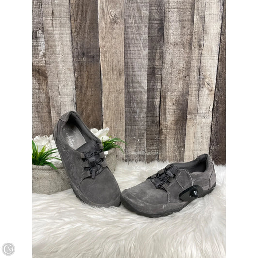 Shoes Flats By Clarks In Grey, Size: 8.5