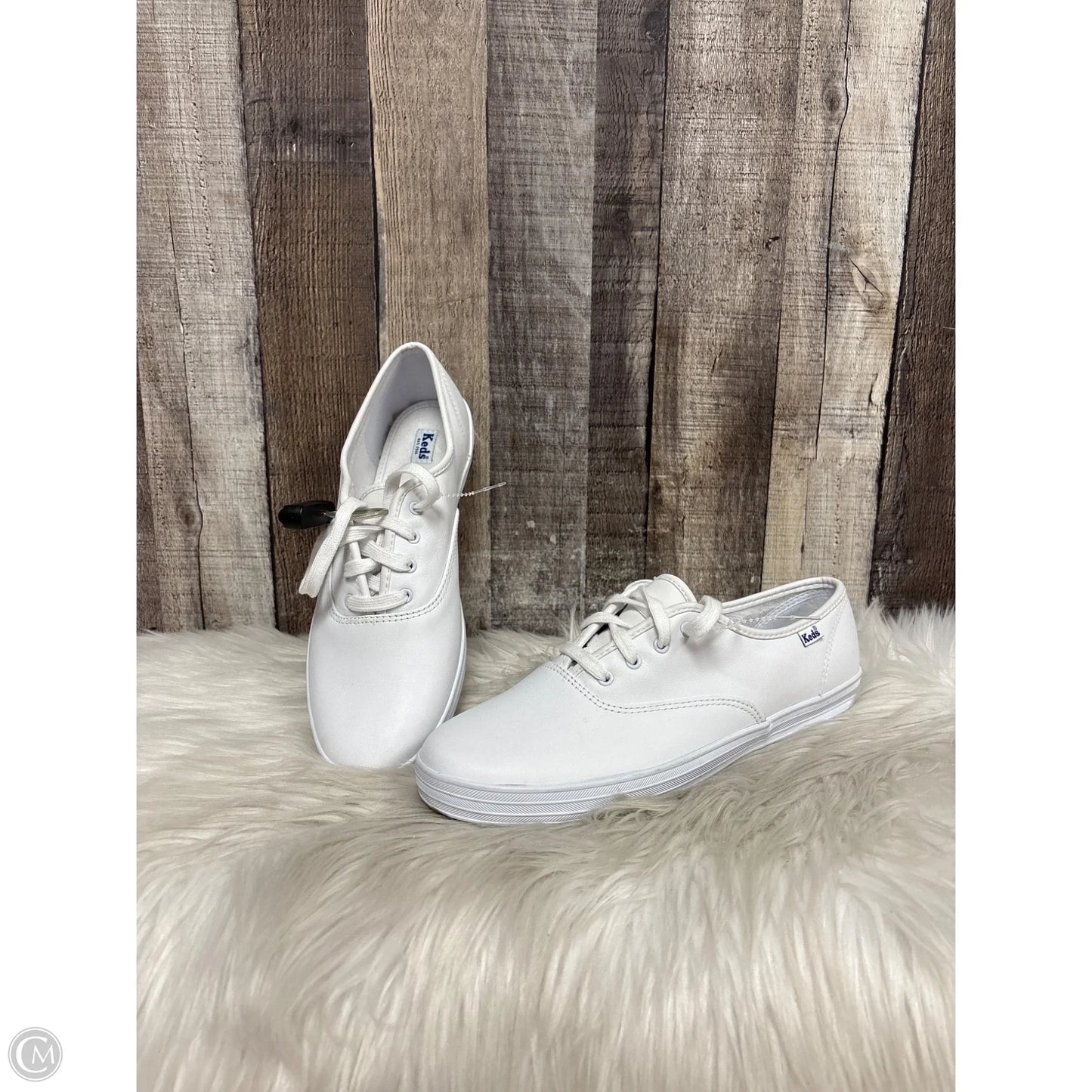 Shoes Flats By Keds In White, Size: 10