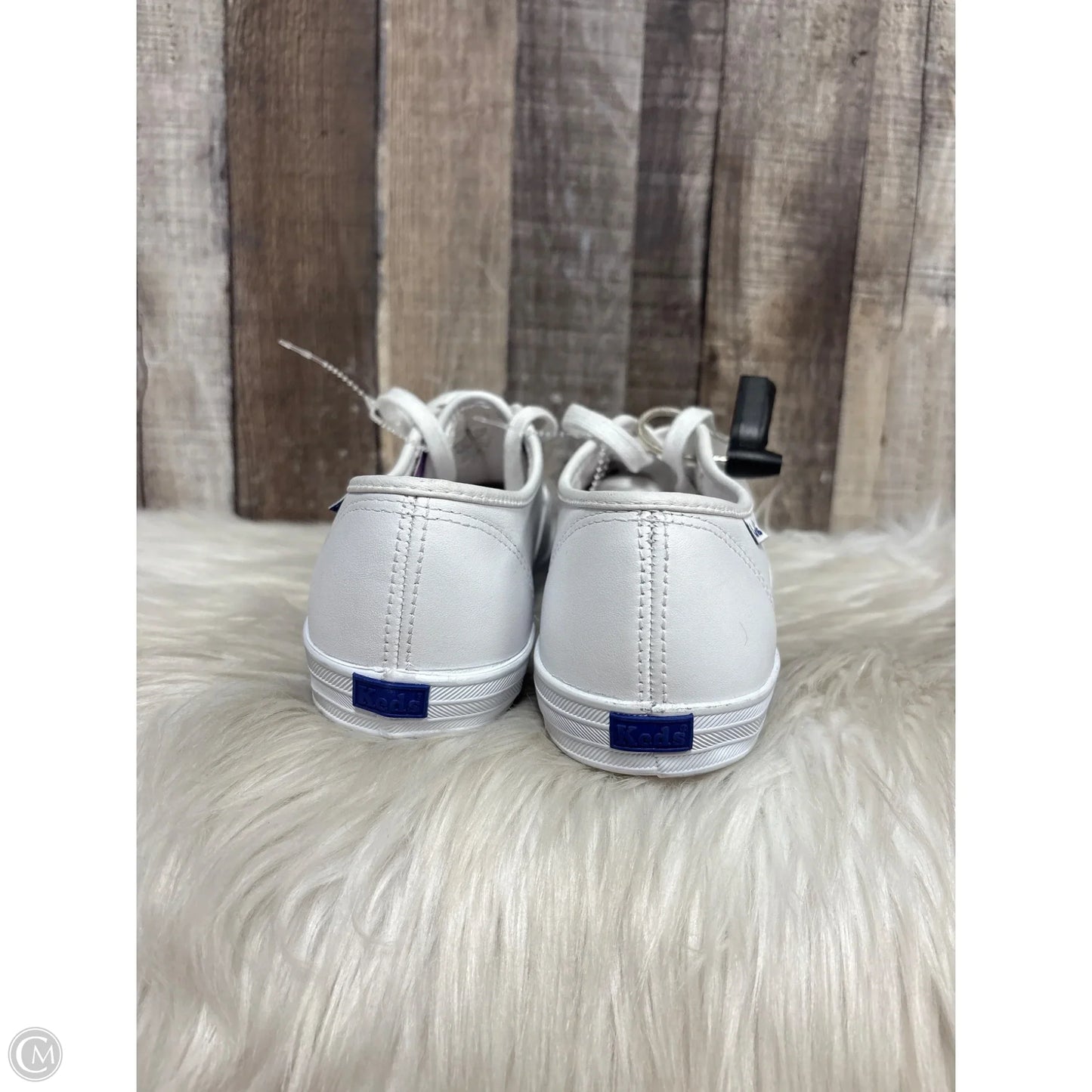 Shoes Flats By Keds In White, Size: 10