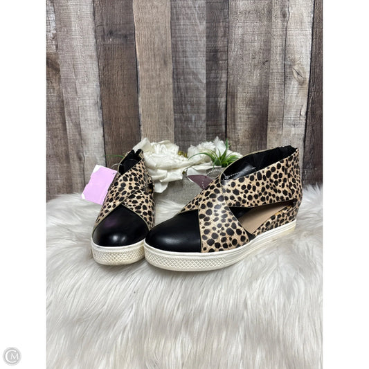 Shoes Flats By Restricted In Animal Print, Size: 6.5