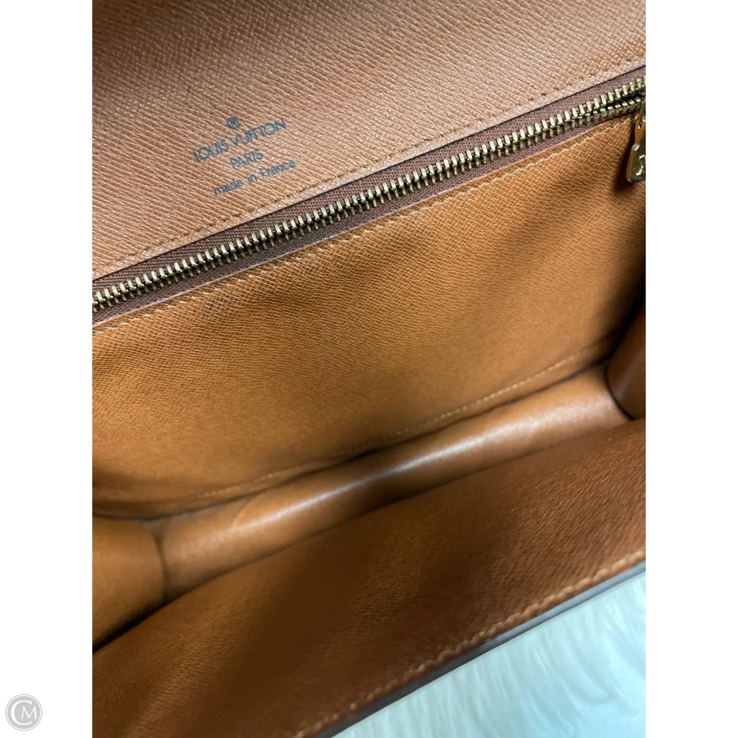 Handbag Luxury Designer By Louis Vuitton, Size: Medium
