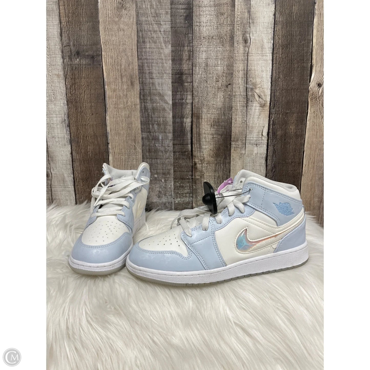 Shoes Luxury Designer By Jordan In Blue, Size: 8