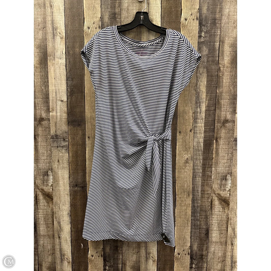 Dress Casual Short By Vineyard Vines In Striped Pattern, Size: M